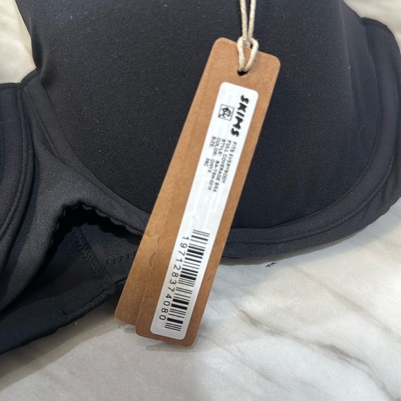COPY - SKIMS - Fits Everybody Push-Up Bra | Size: 36DD | Color: Onyx | NWT/NEW - Picture 5 of 9